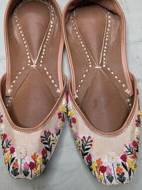 Handcrafted Floral Embroidered Jutti Flats Khussa Mojari Shoes 38